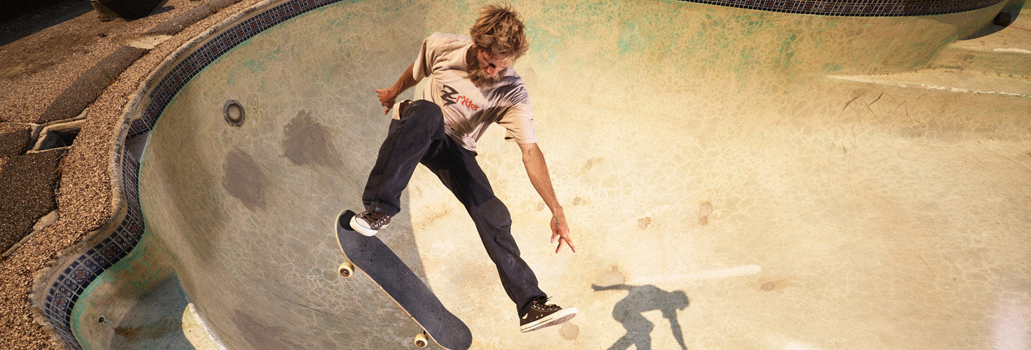 Ride the Waves in Performance-Ready Sports Sunglasses