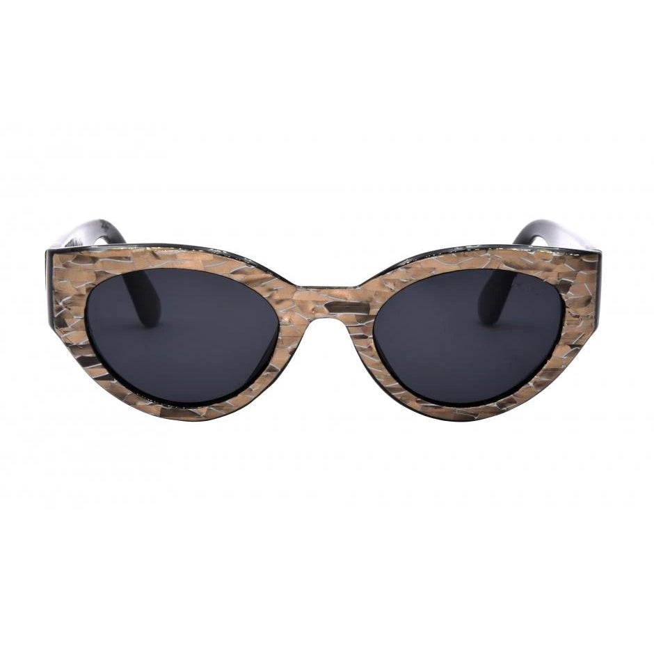 Ashbury Sunglasses in Pearl / Smoke - Detail 01 -
