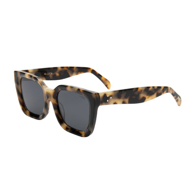 Alden Sunglasses in SNOW TORT / SMOKE POLARIZED LENS - Detail 02 - 